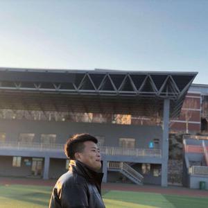 国产原创中文AV
