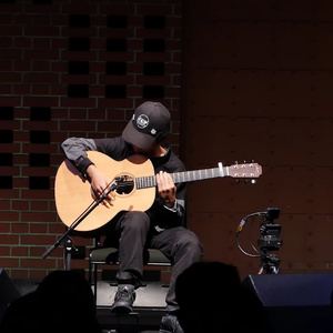 国产原创中文AV
