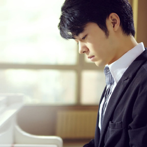 国产原创中文AV
